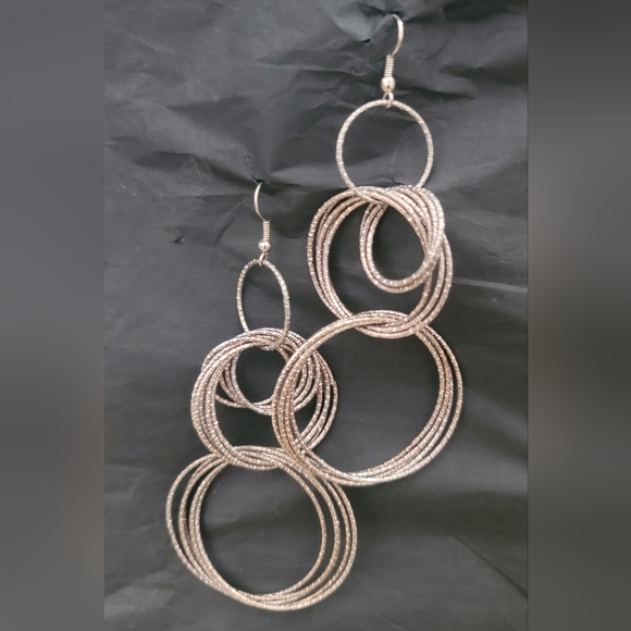 Y2K HOOPS! 4 Pair Dangling Hoops- 3 Silver, 1 Gold - Picture 2 of 5